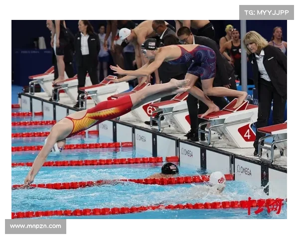 中国男女4×100米混合泳接力队创全国冠军赛新纪录荣耀时刻